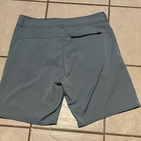 NEW Adidas Men's Versatile Swim Short Trunk Size 32 Legacy Blue Swimwear FJ3899 - Picture 2 of 5